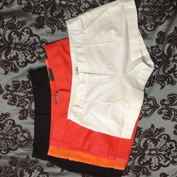 Bundle Express Shorts Size 6 + 1 free shorts=5!!! - Picture 1 of 5